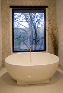 Saltus Luxury Retreat - Accommodation Perth 2
