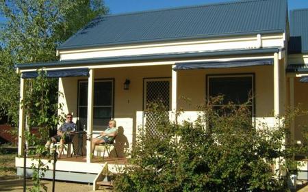 Alpine Valley Cottages - Accommodation Perth 0