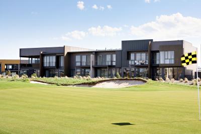 Golf Retreats Torquay - Accommodation Perth 0