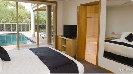 Eugenies Luxury Accommodation - Accommodation Perth 4