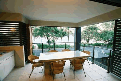 Sea Point On Trinity Beach - Accommodation Perth 2