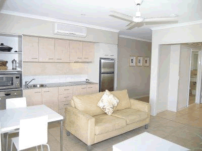 Sea Point On Trinity Beach - Accommodation Perth 4