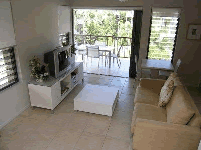 Sea Point On Trinity Beach - Accommodation Perth 5