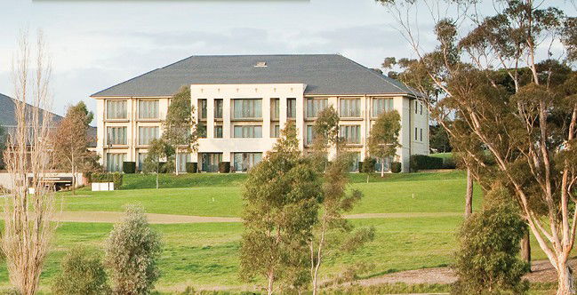 Chirnside Park VIC Accommodation Perth