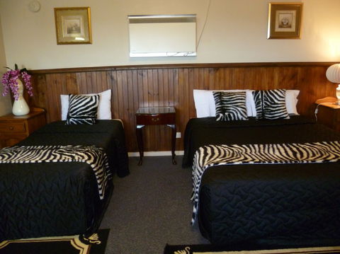 Mt View Motel - Perth Resorts 5