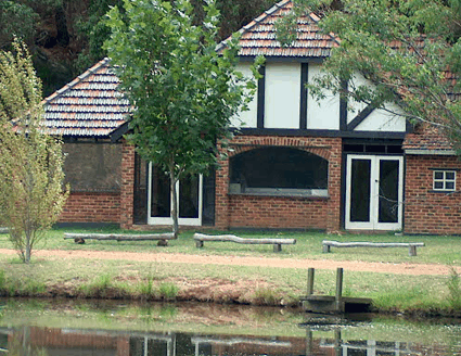 Lakeside Country Resort - thumb 1