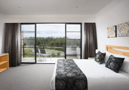 Mantra Kooindah Waters Golf And Spa Resort - Accommodation Perth 2