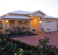 Sussex on Willis Cove Bed and Breakfast - Accommodation Perth