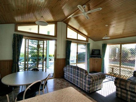Forster Beach Holiday Park - Accommodation Perth 4