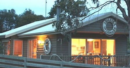 Anglesea Overboard Seaside Cottage - Accommodation Perth 2