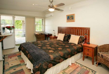 The Bank Guest House & Tellers Restaurant - Accommodation Perth 1