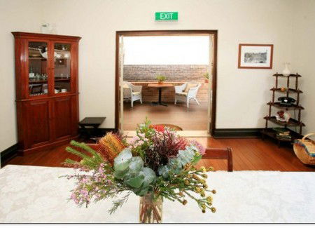 The Bank Guest House & Tellers Restaurant - Accommodation Perth 4