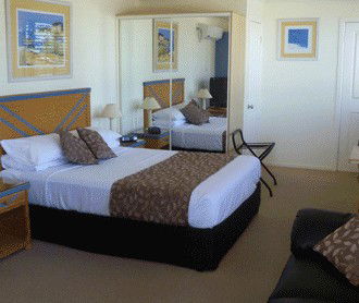 Surf Motel - Accommodation Perth 0