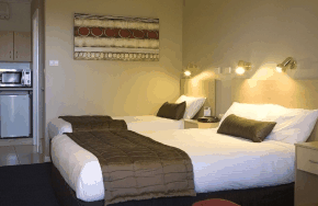 In Town Motor Inn - Accommodation Perth 4