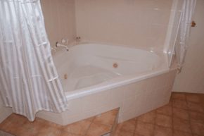 Burke & Wills Motor Inn - Accommodation Perth 0
