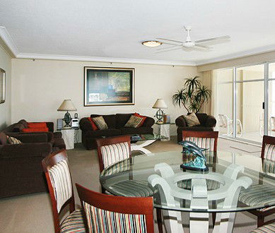 Burleigh Surf Beachfront Apartments - Accommodation Perth 0