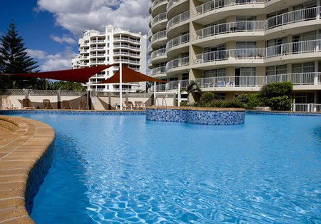 Burleigh Surf Beachfront Apartments - Accommodation Perth 1