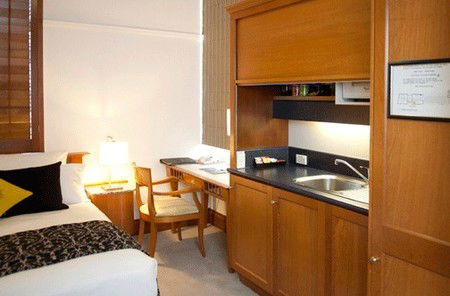 The Inchcolm Hotel - Accommodation Perth 2