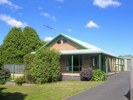 Black Dolphin Seaside Cottage - Accommodation Perth 0