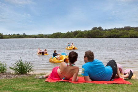 Blue Dolphin Resort & Holiday Park - Accommodation Perth 2