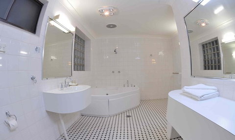 Country Comfort Tumut Valley Motel - Accommodation Perth 4
