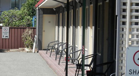 Benjamin Singleton Motel - Accommodation Perth 0