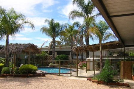 Glossop Motel - Accommodation Perth 2