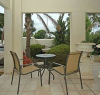 Michelle's Garden Apartments - Accommodation Perth