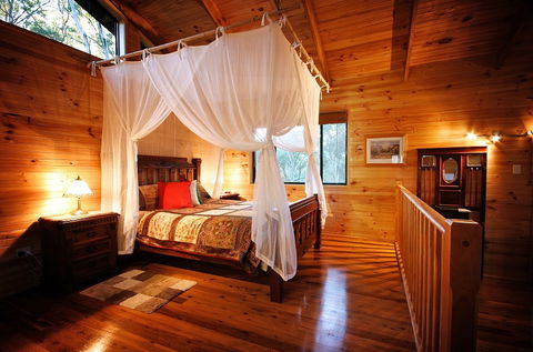 Ravensbourne Forest Chalets - Accommodation Perth 0