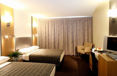 Metro Hotel Ipswich International - Accommodation Perth 2