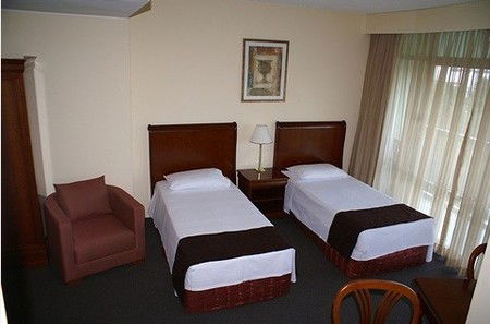 Metro Hotel Tower Mill - Accommodation Perth 0