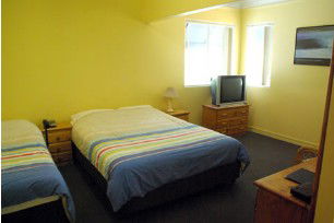 Dorchester Inn - Accommodation Perth 2