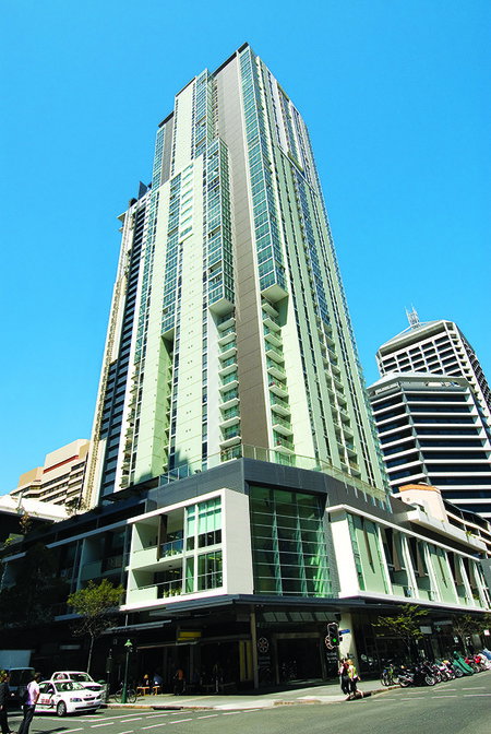 Oaks Festival Towers - Accommodation Perth 4