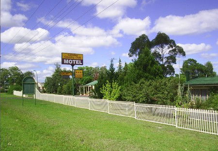 Camden Country Club Motel - Accommodation Perth 0