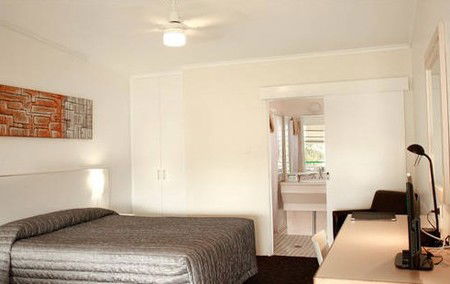 Cronulla Motor Inn - Accommodation Perth 2