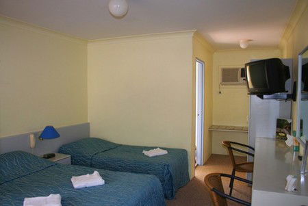 Sutherland Motel - Accommodation Perth 4