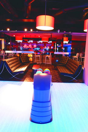 Strike Bowling Bar - Bayside - Accommodation Perth 3