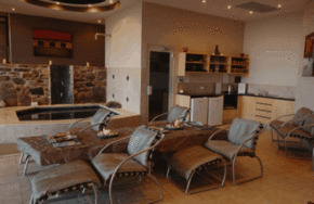 Breathtaker On High Spa Retreat - Accommodation Perth 1