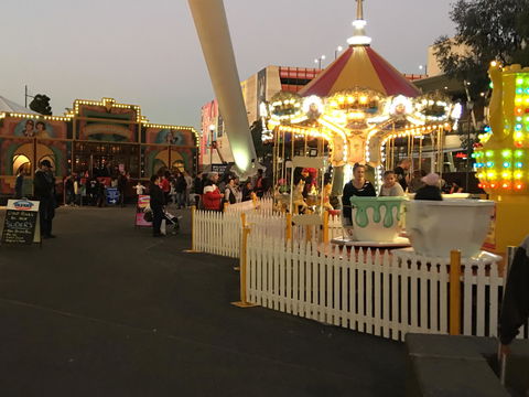 Wonderland Under The Melbourne Star - Accommodation Perth 3