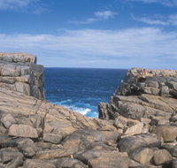 The Gap and Natural Bridge - Perth Resorts