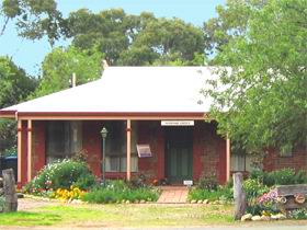 Strathalbyn SA Accommodation Perth
