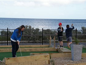 Port Vincent Putt Putt - Perth Resorts 0
