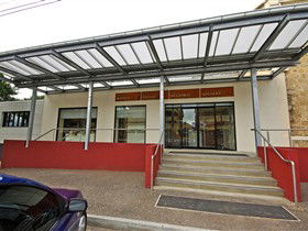 Murray Bridge Regional Gallery - Accommodation Perth 0