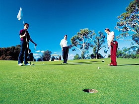 Oatlands Golf Course - Perth Resorts 0