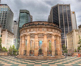 ANZAC Square War Memorial - Perth Resorts 0