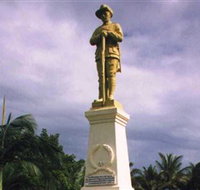 Port Douglas War Memorial - Perth Resorts