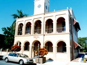 Mackay Town Hall - Perth Resorts 0