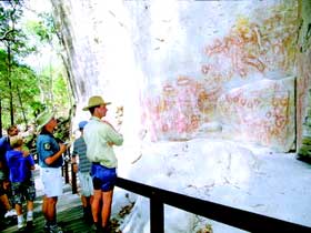 Mount Hutton QLD Accommodation Perth