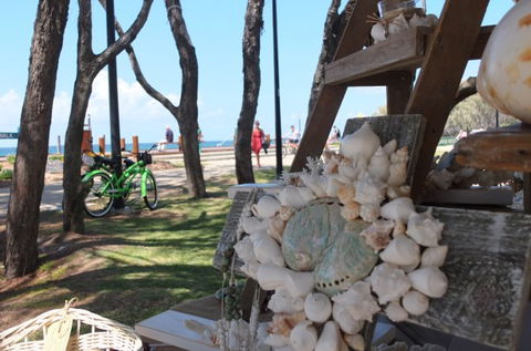 Coolangatta Beachfront Markets - Perth Resorts 3