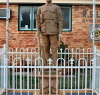 Soldier Statue Memorial Chinchilla - Accommodation Perth